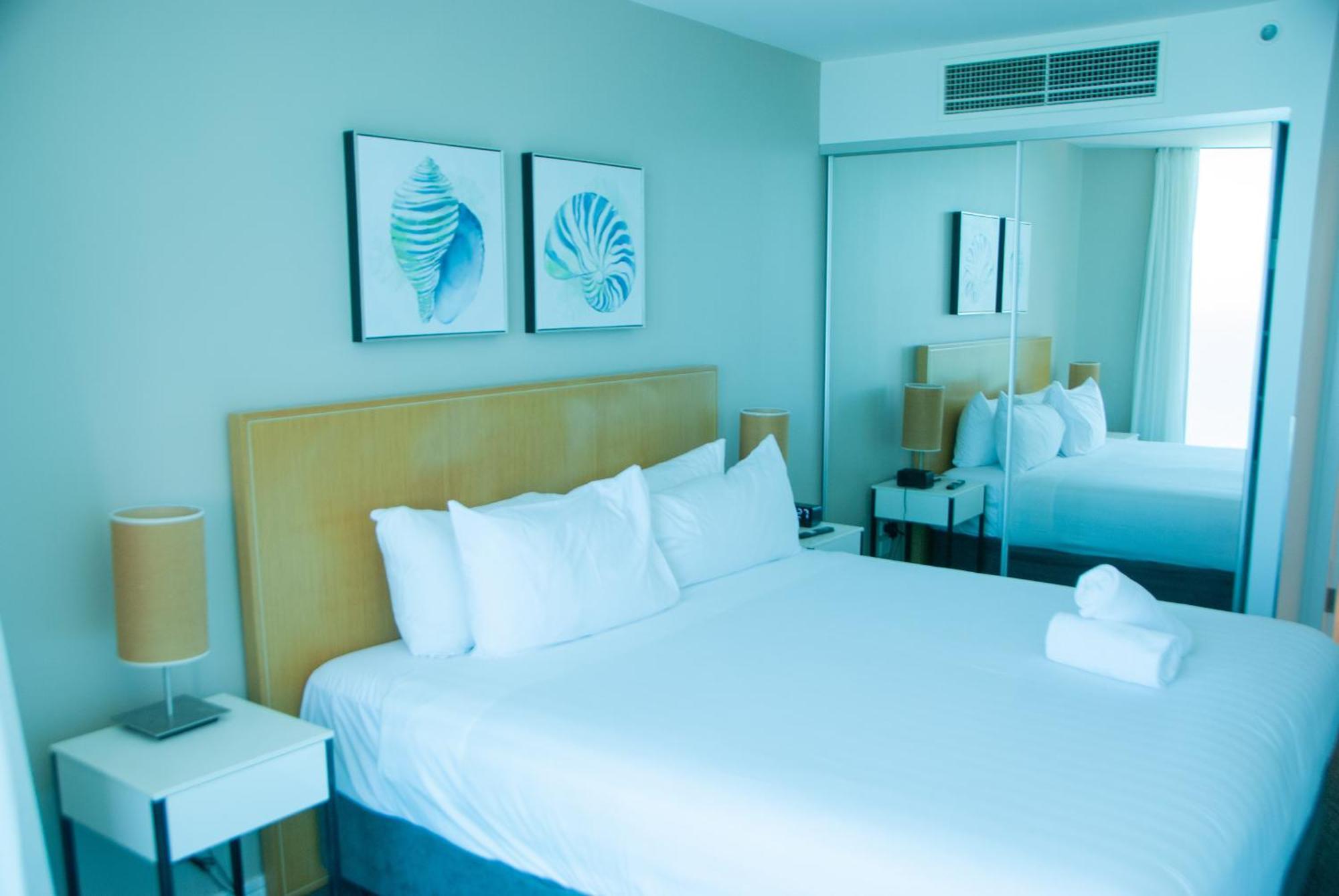 Number 1 H Residences - Wifi, Parking & More By Gold Coast Holidays Bagian luar foto