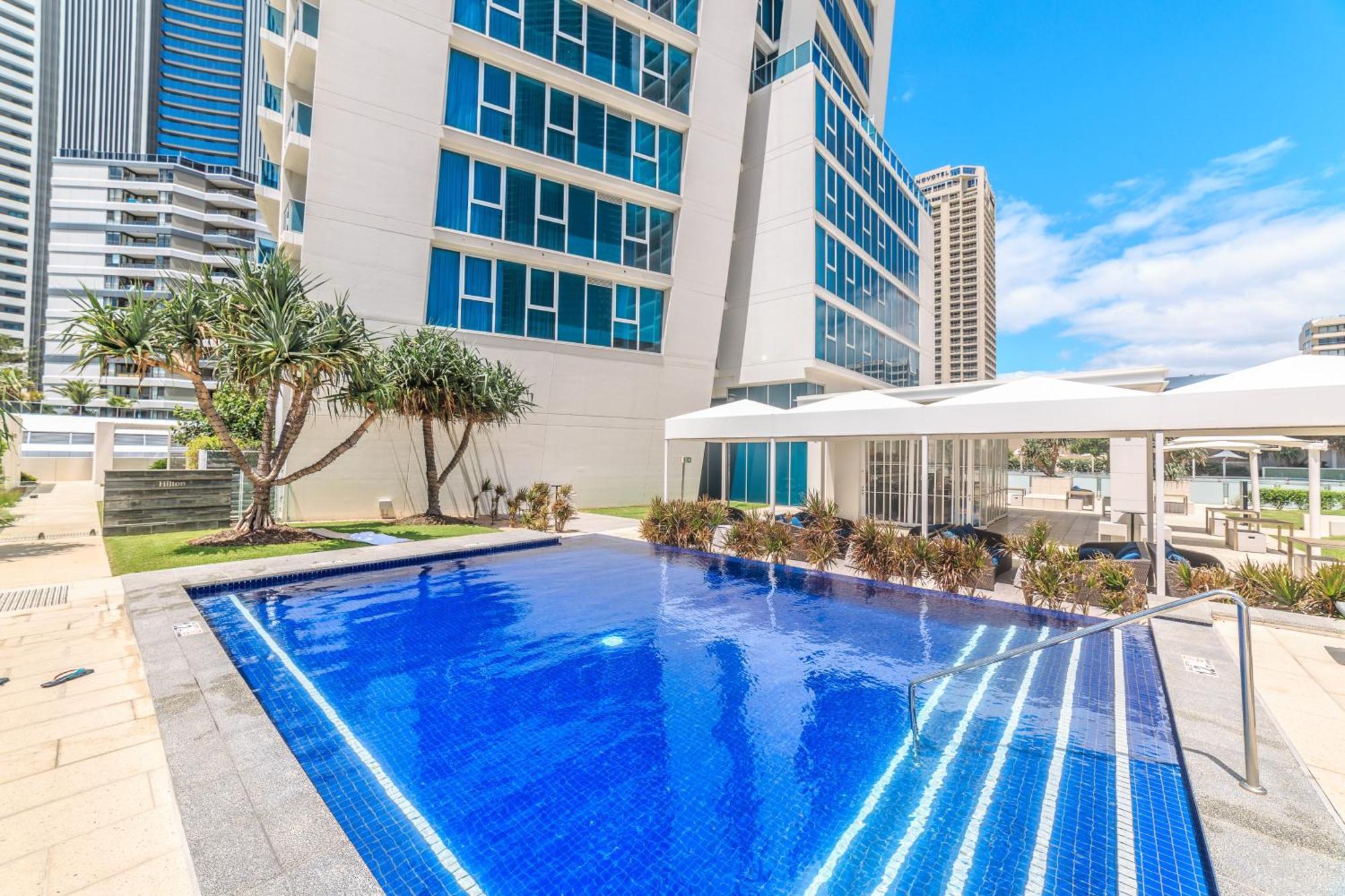 Number 1 H Residences - Wifi, Parking & More By Gold Coast Holidays Bagian luar foto