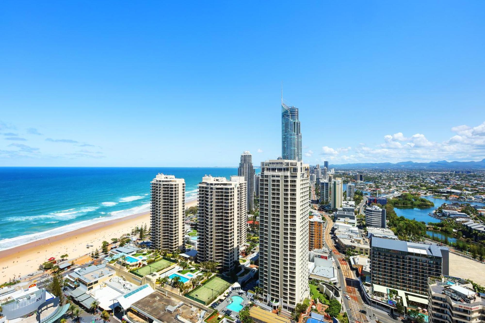 Number 1 H Residences - Wifi, Parking & More By Gold Coast Holidays Bagian luar foto