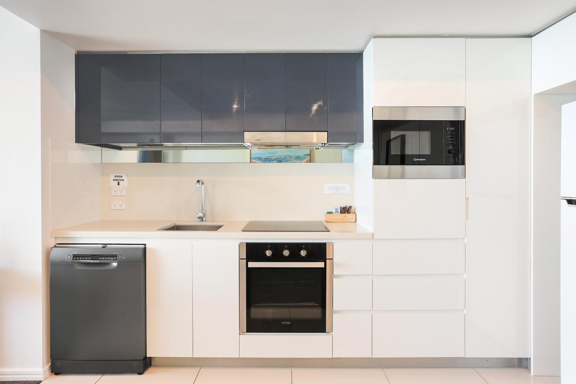 Number 1 H Residences - Wifi, Parking & More By Gold Coast Holidays Bagian luar foto